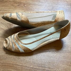 Cork wedges